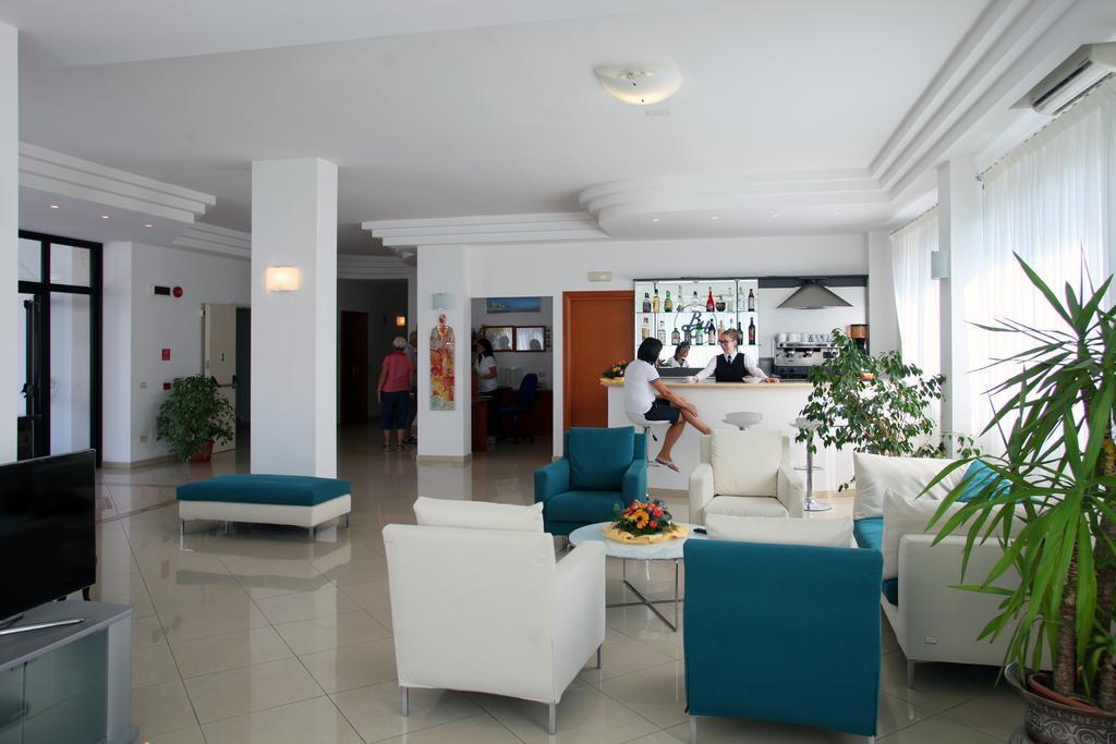 Bikini Hotel ヴィエステ エクステリア 写真